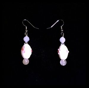 Light Pink And White Flower Earrings3💟
